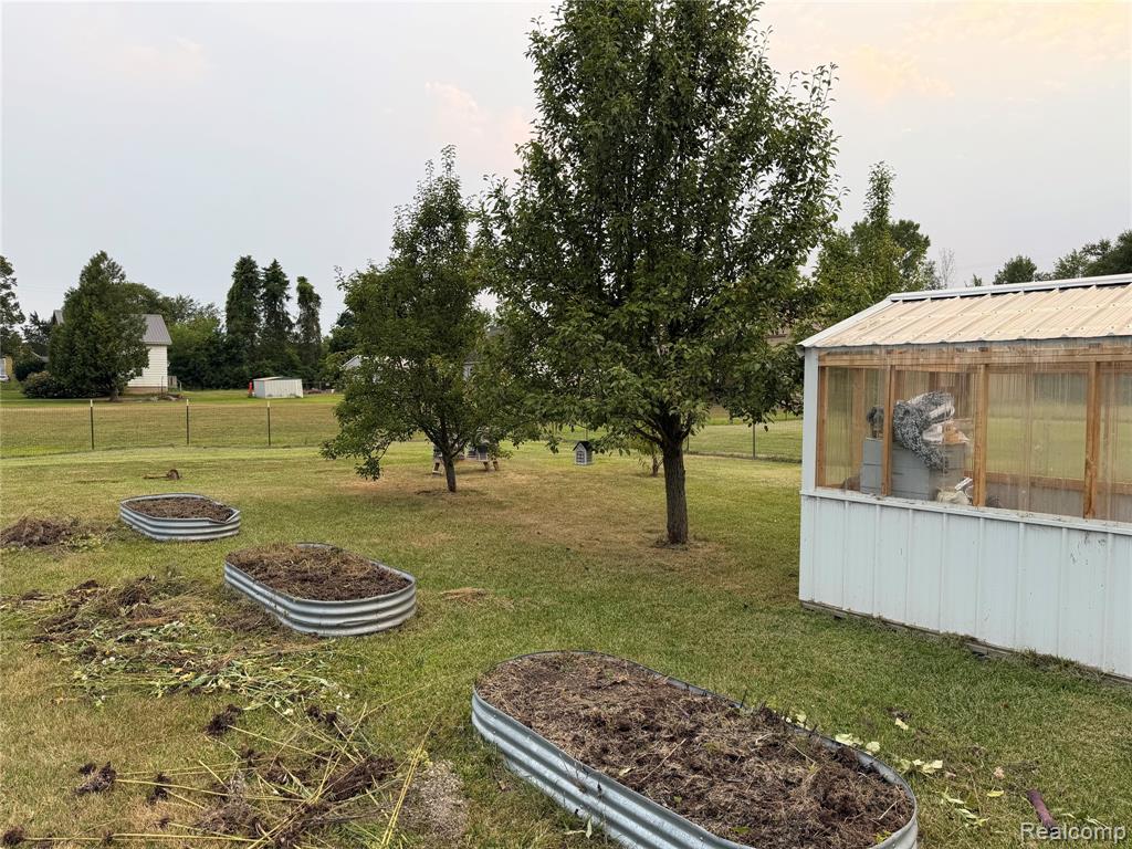 main property photo 19