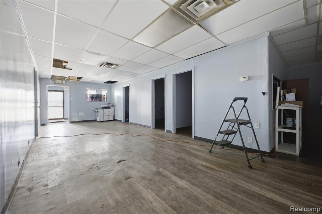 main property photo 15