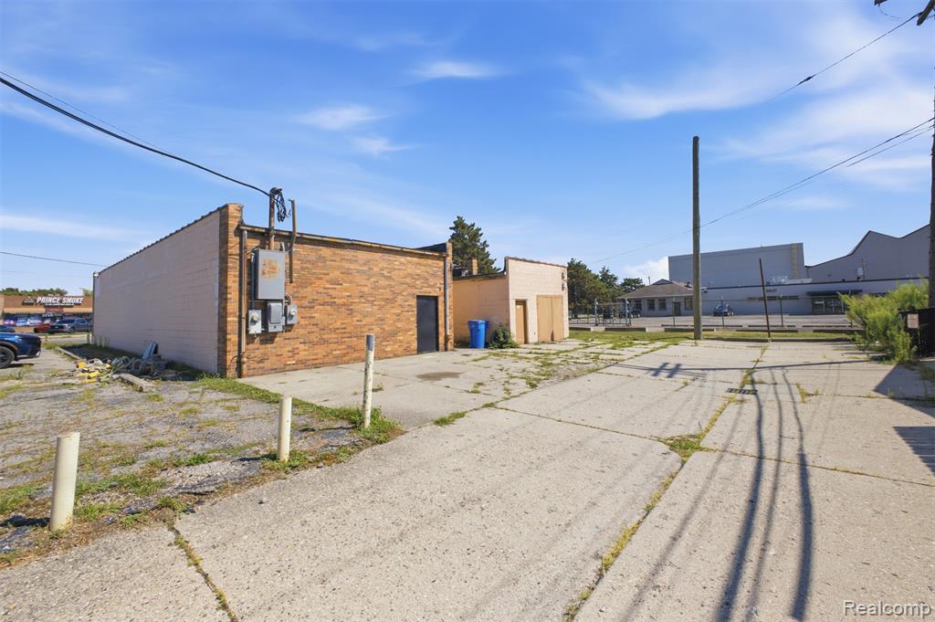main property photo 6
