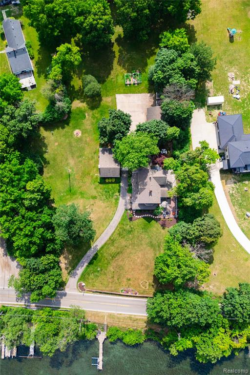 main property photo 50