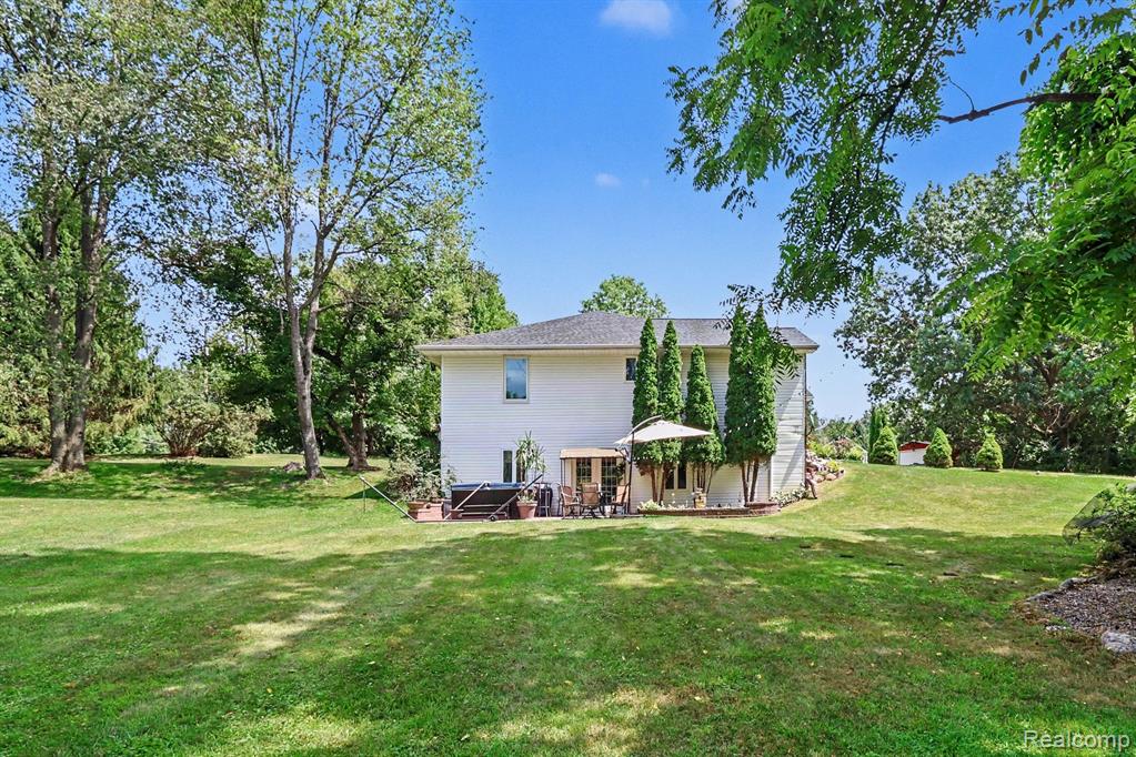 main property photo 24