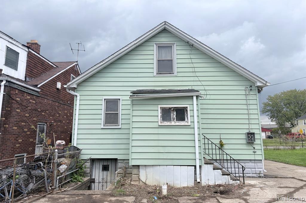main property photo 3