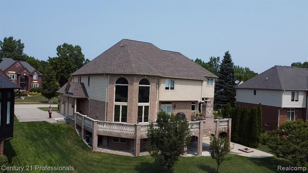main property photo 10