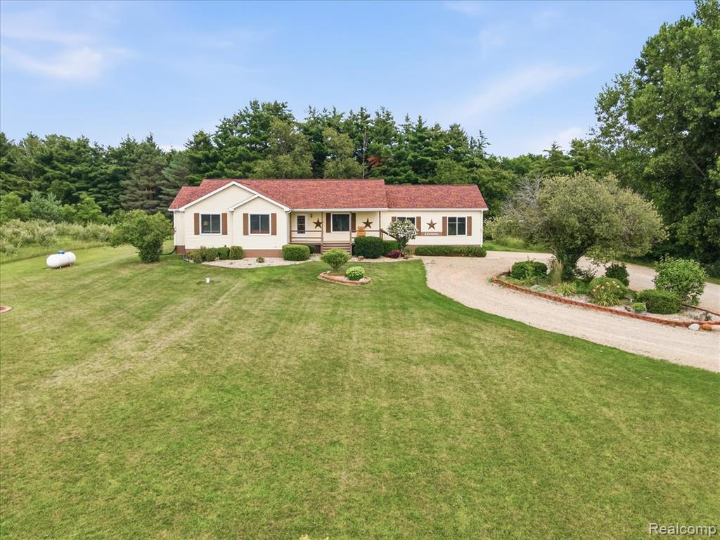 main property photo 0