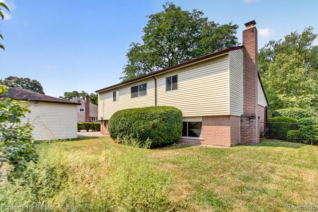 main property photo 41