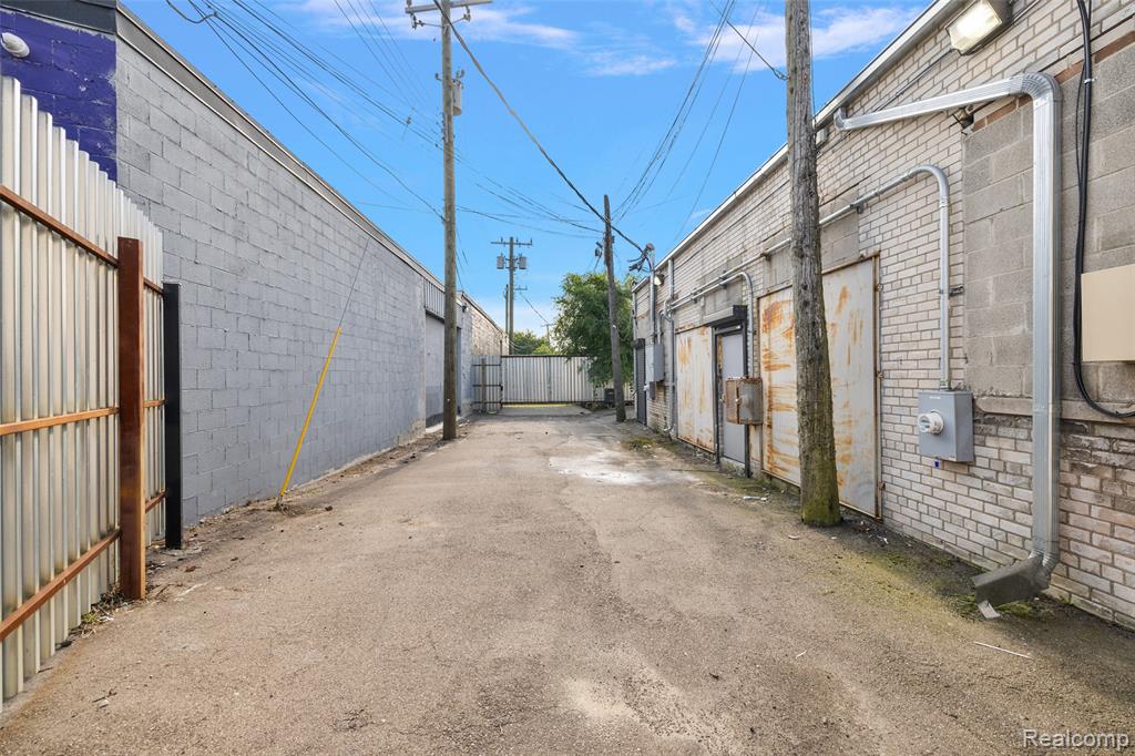 main property photo 21