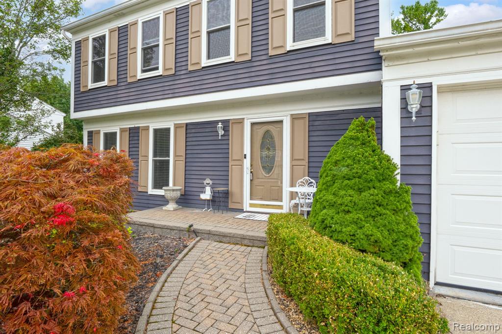 main property photo 9