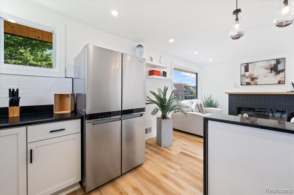 property viewer photo 29