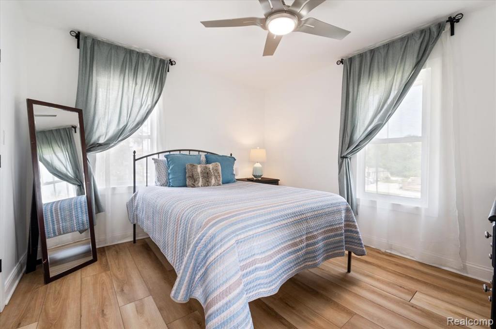 property viewer photo 40