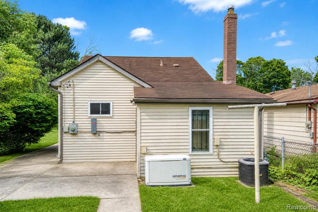 main property photo 26
