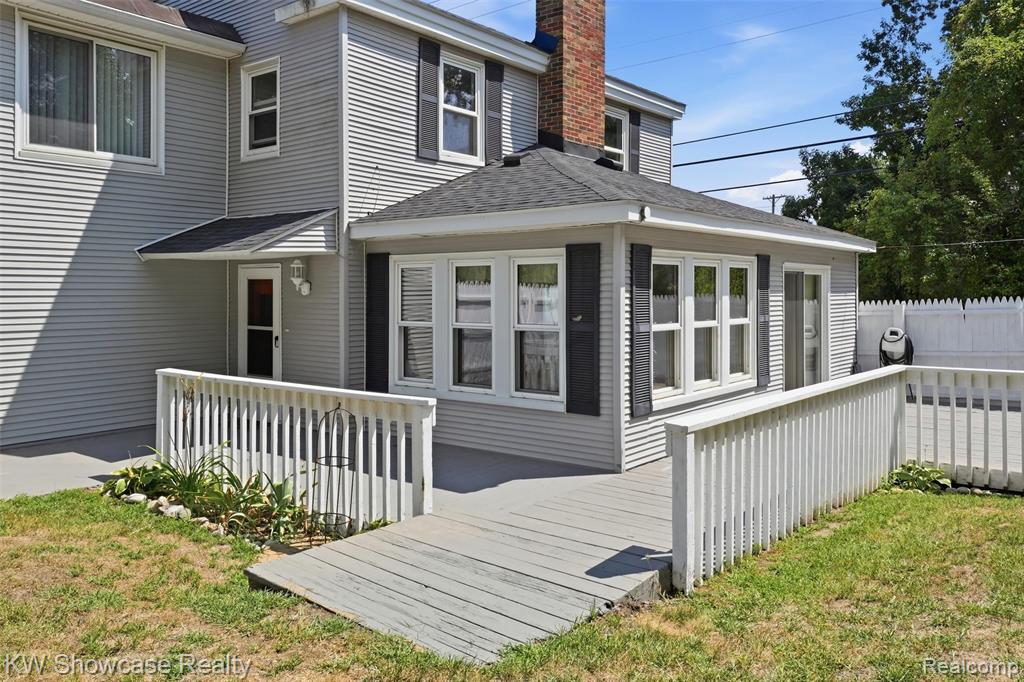 main property photo 31