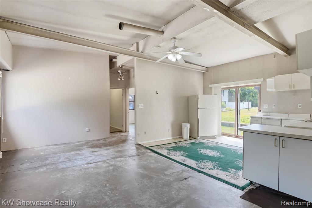 main property photo 61