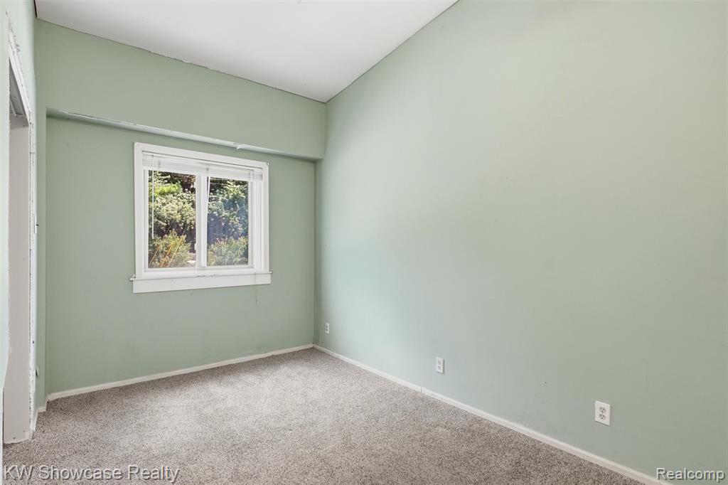 main property photo 66