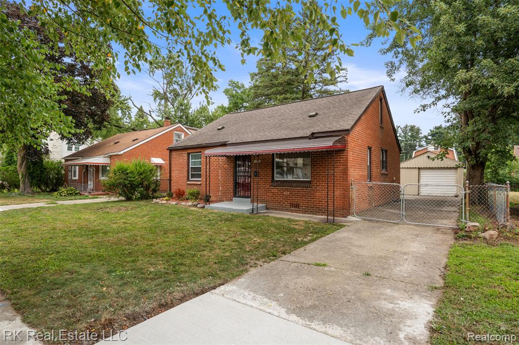 main property photo 3