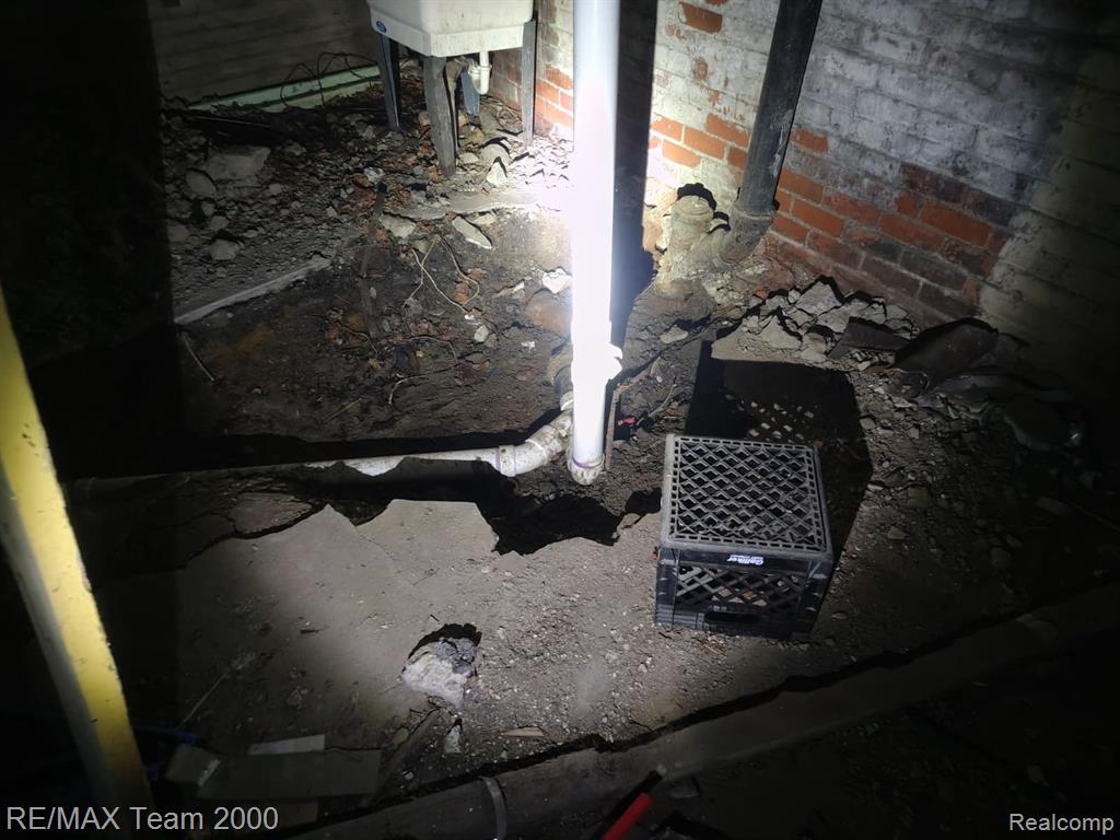main property photo 46
