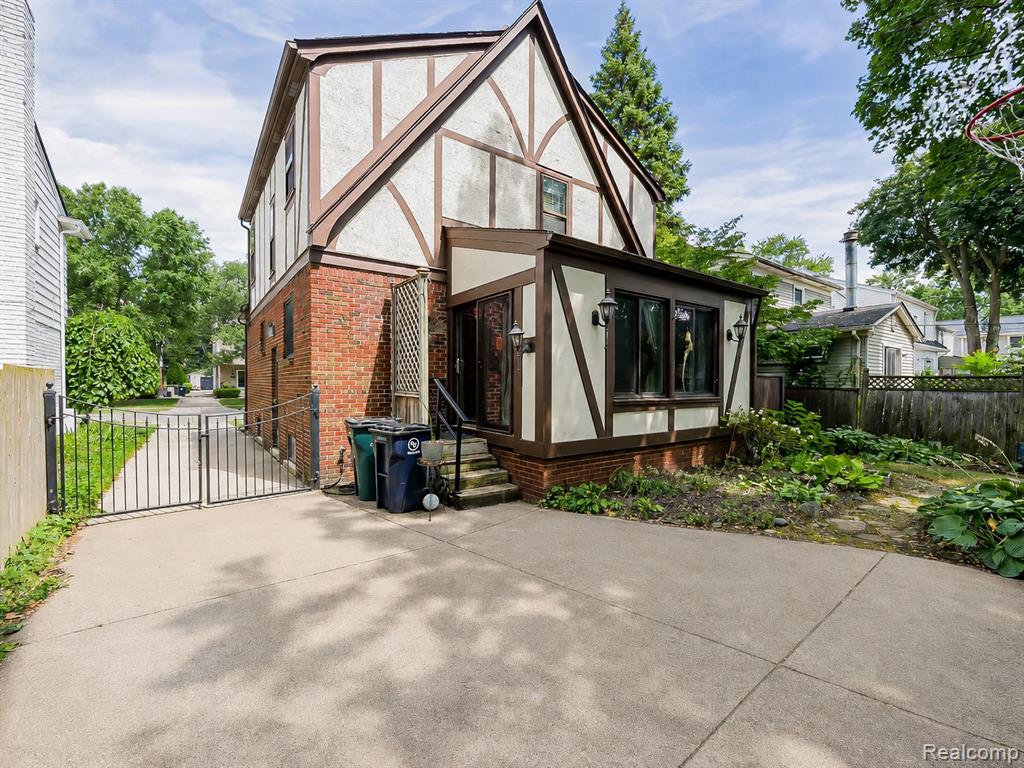 main property photo 52