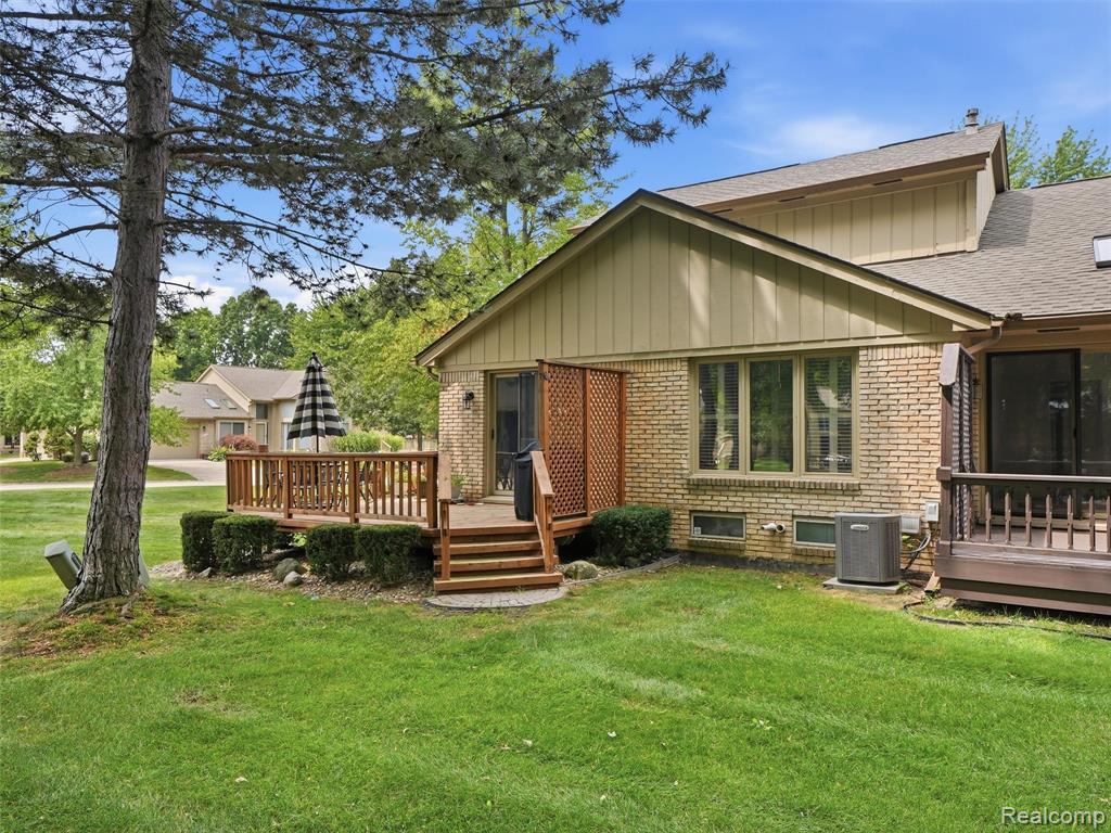 main property photo 36