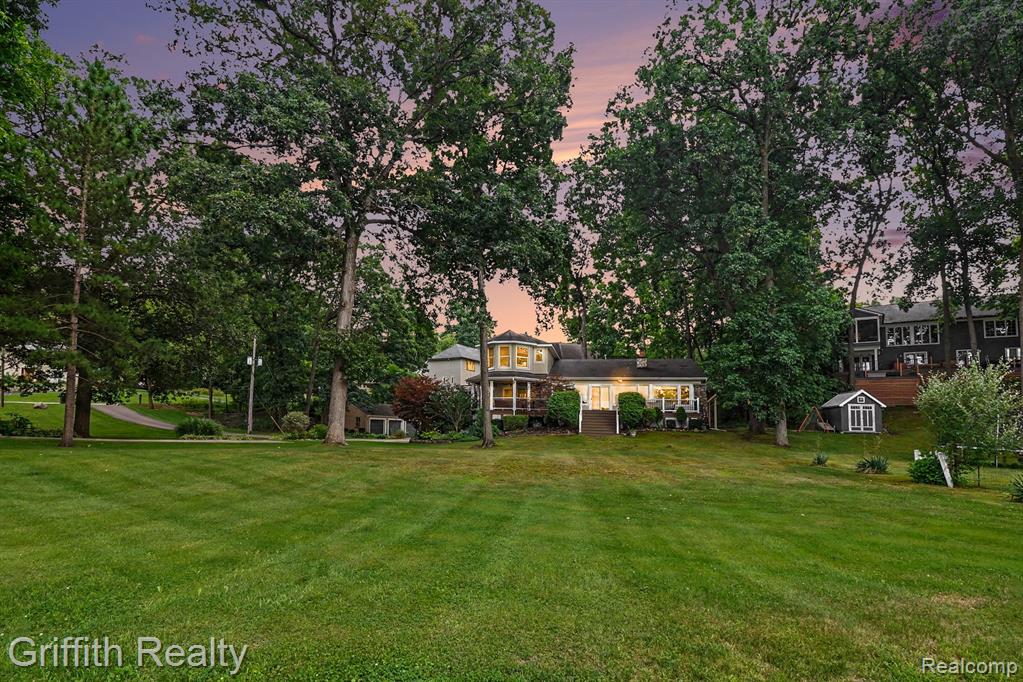main property photo 37