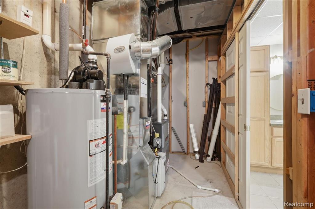 main property photo 50