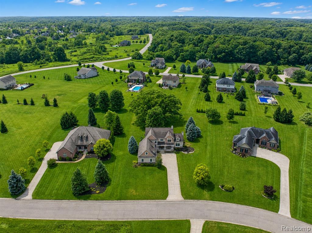 main property photo 49
