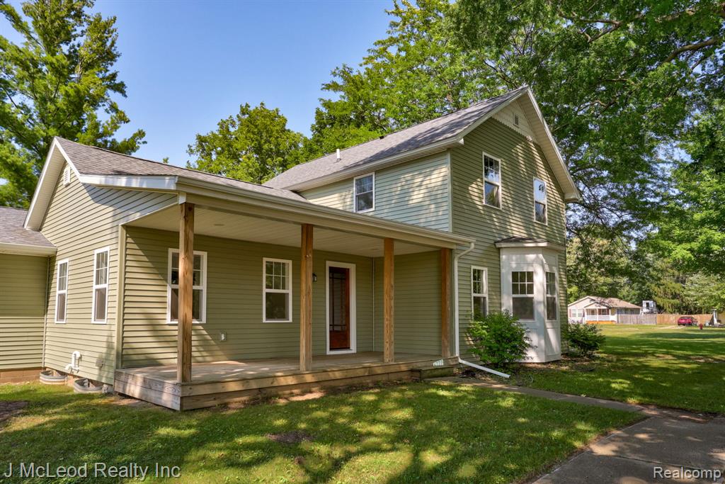 main property photo 3