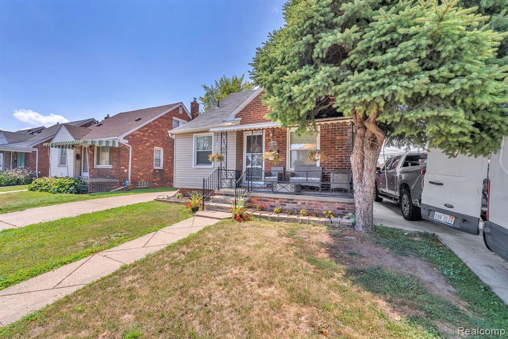 main property photo 21