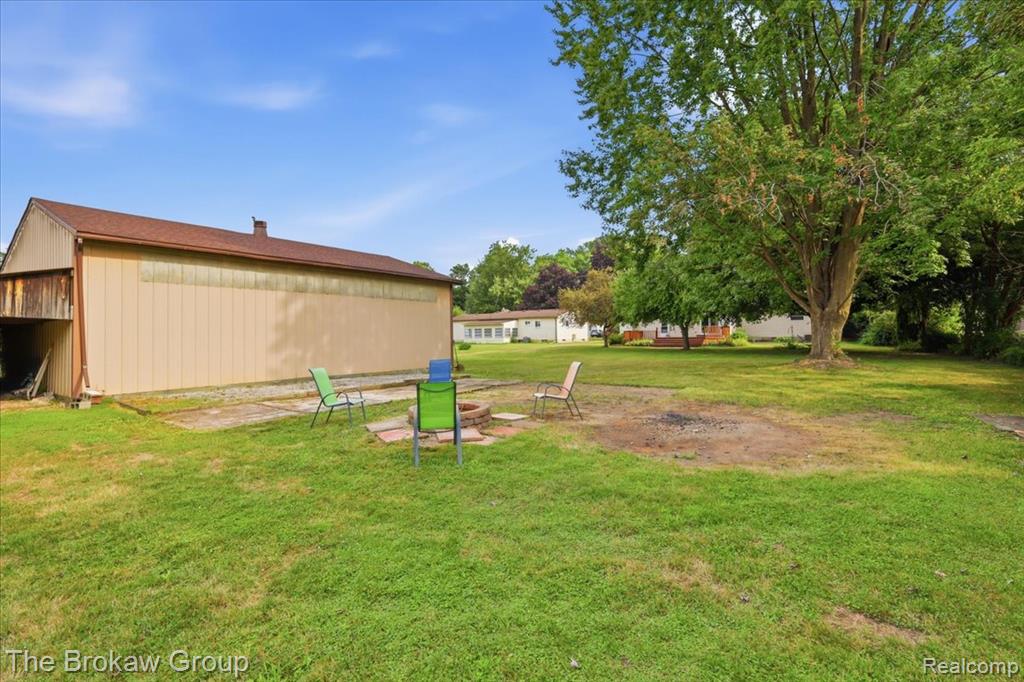 main property photo 49