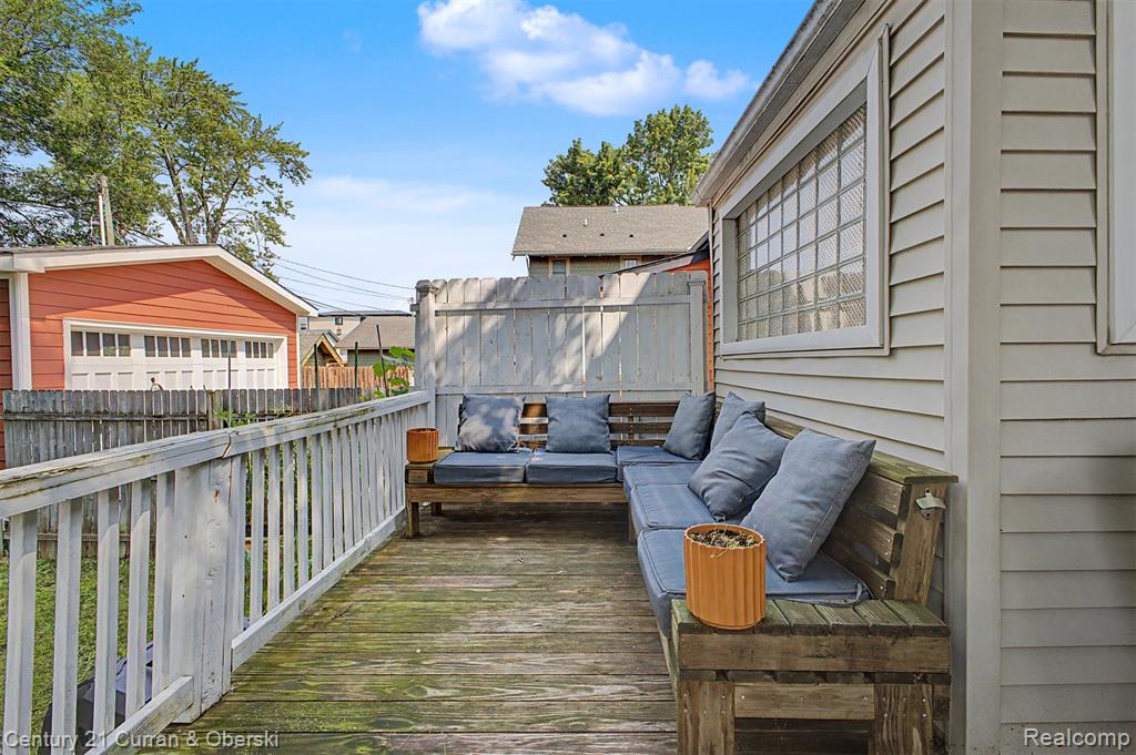 main property photo 46