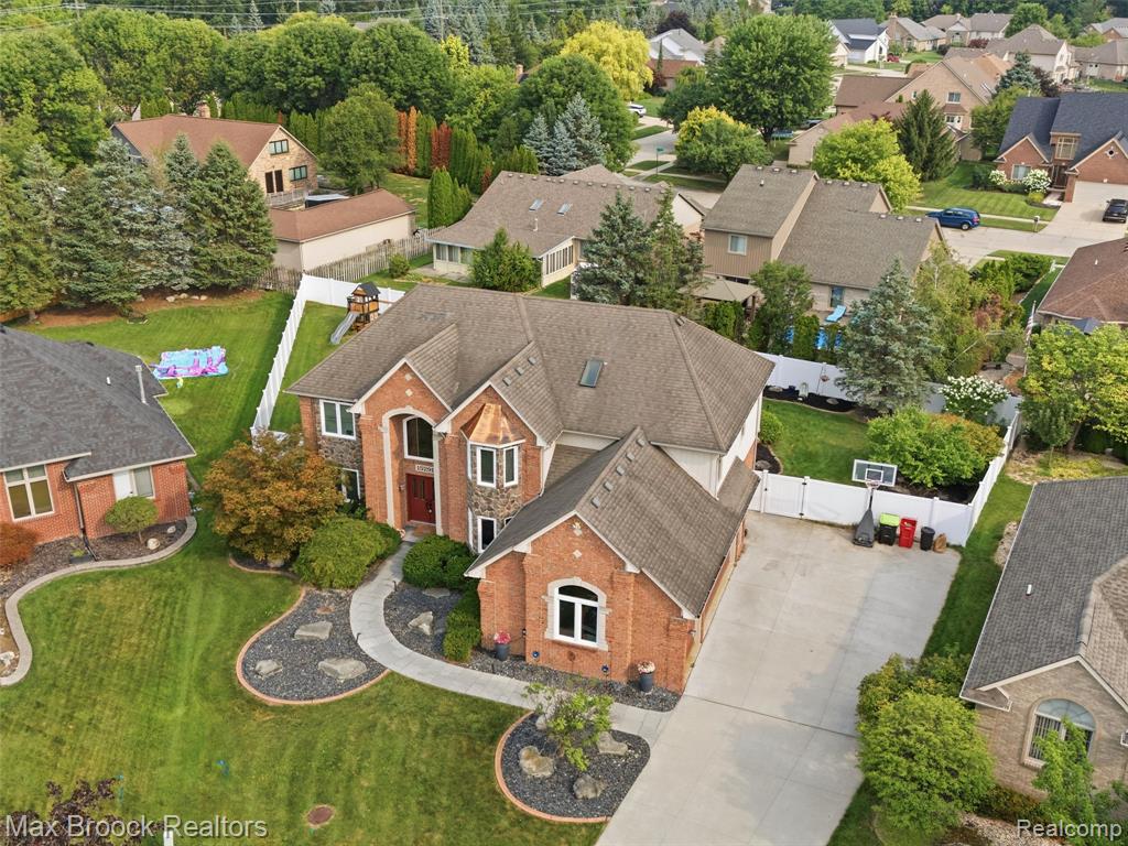 main property photo 3