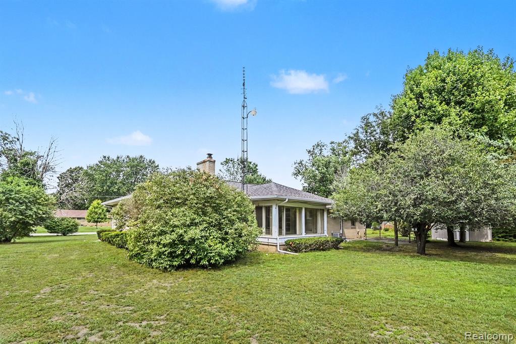 main property photo 16
