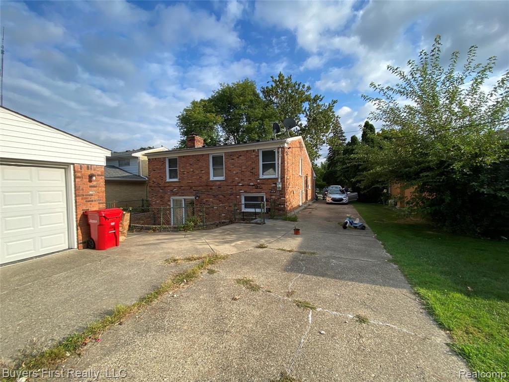 main property photo 21