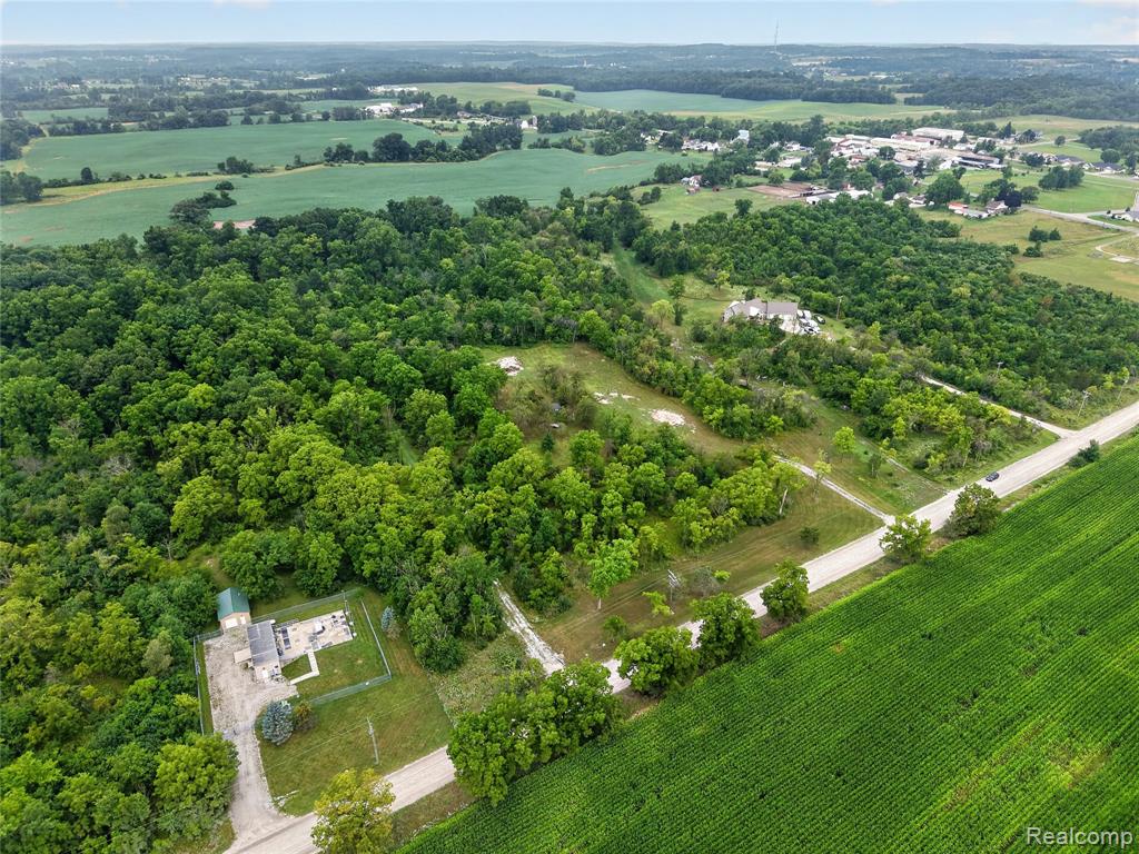main property photo 5
