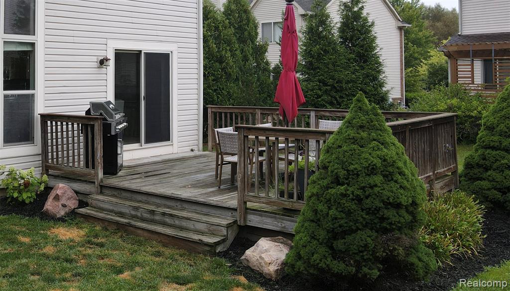 main property photo 42