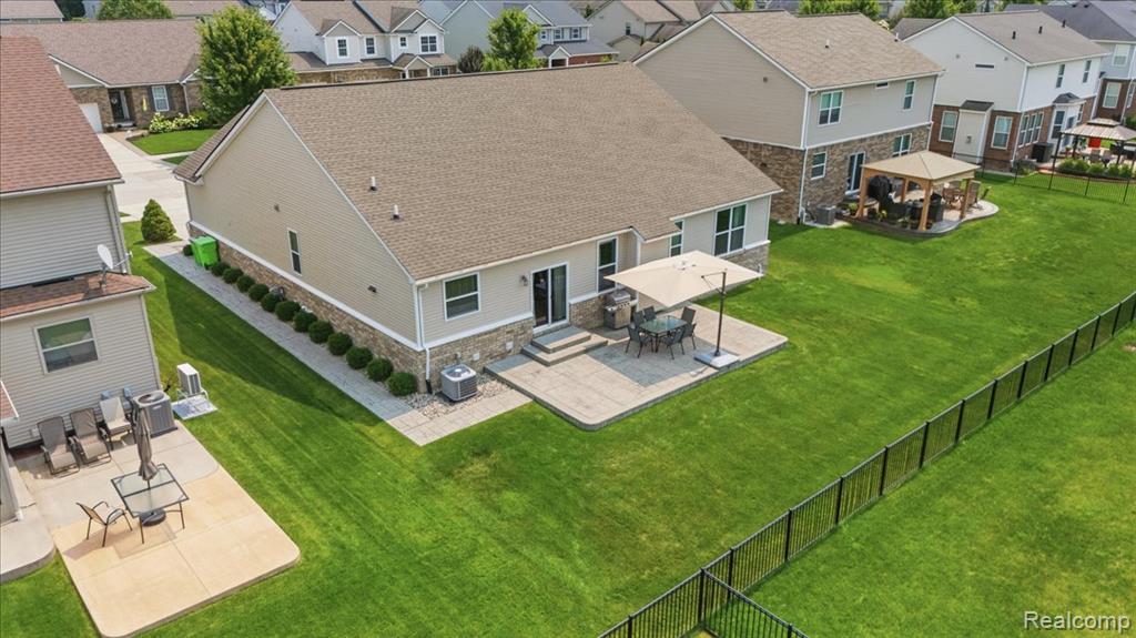 main property photo 42