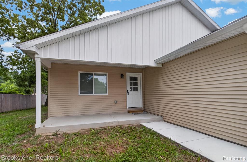 main property photo 21
