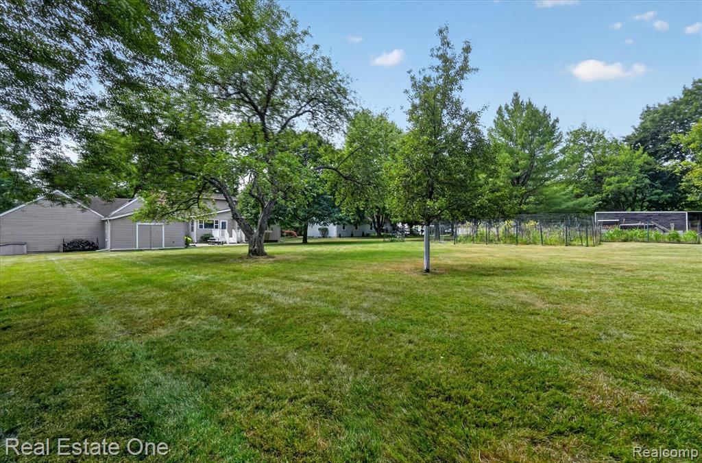 main property photo 50