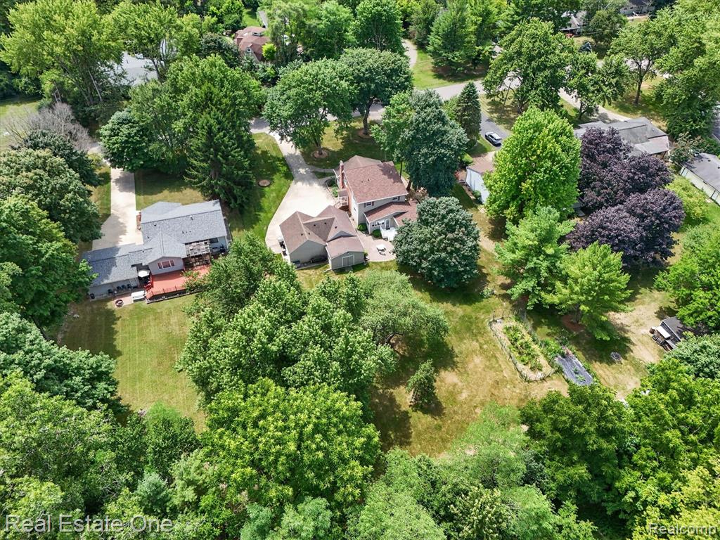 main property photo 54