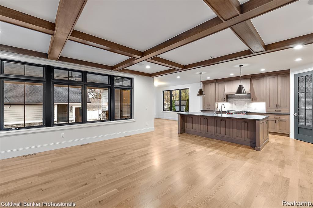 main property photo 83