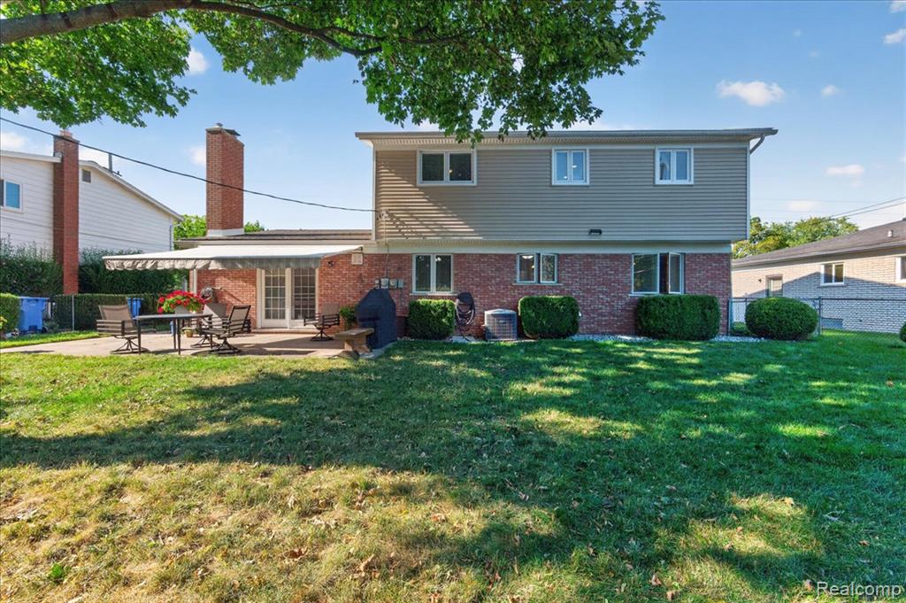 main property photo 42