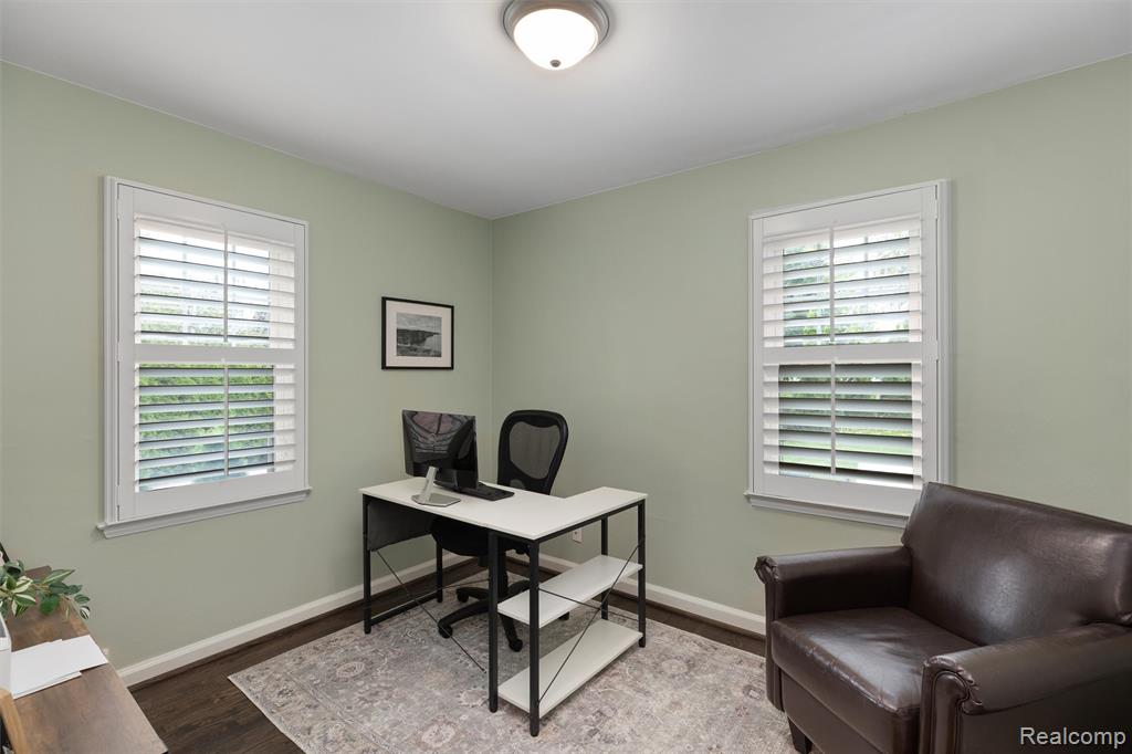 main property photo 20