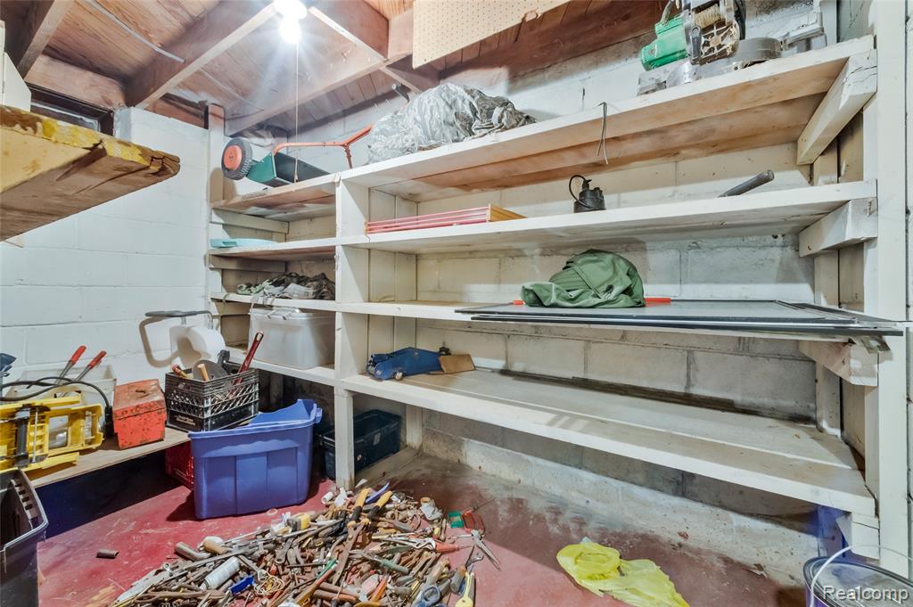 main property photo 20