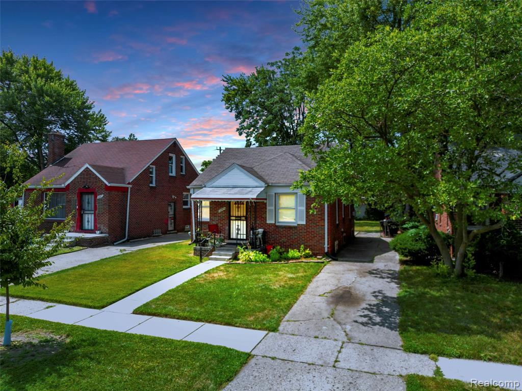 main property photo 24