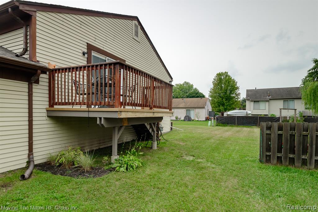 main property photo 32
