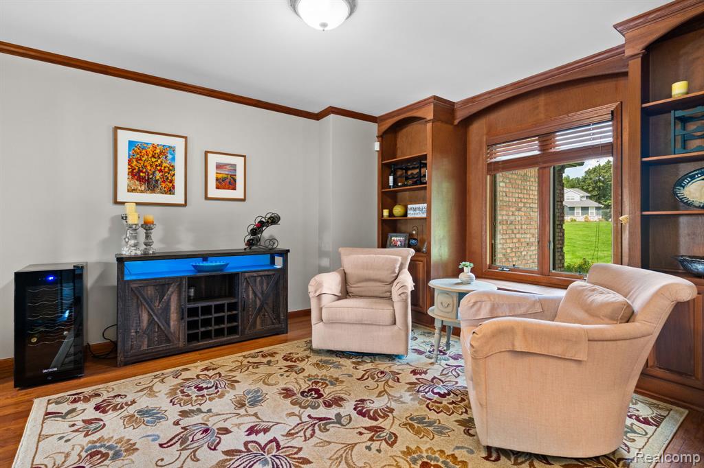 main property photo 17