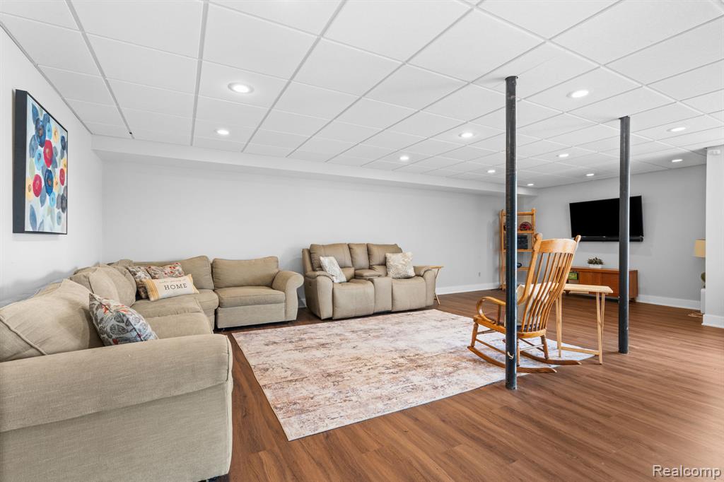 main property photo 52