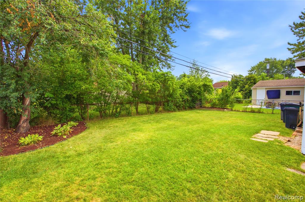 main property photo 46