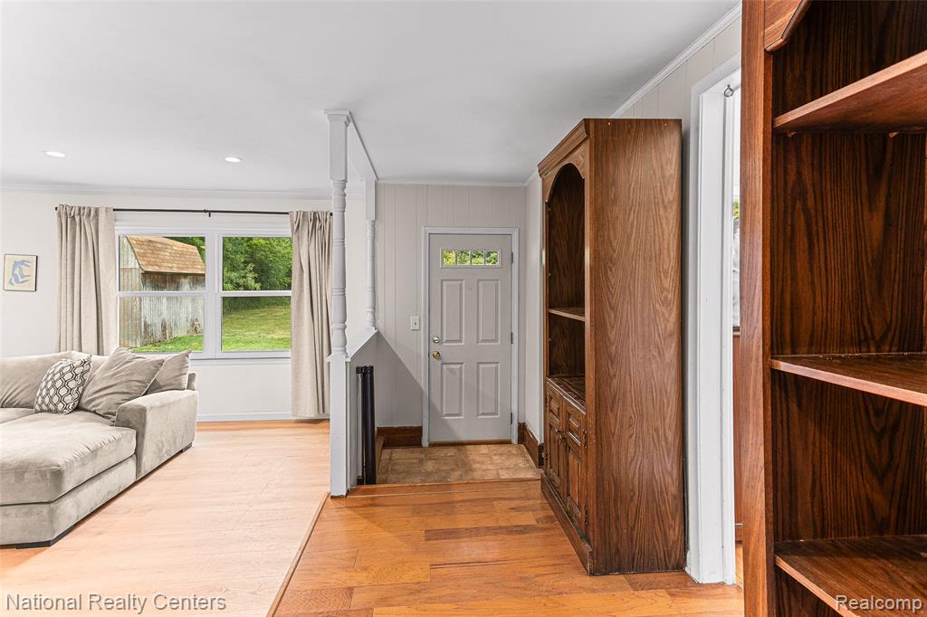 main property photo 20