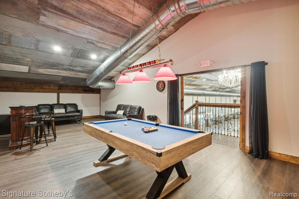 main property photo 12