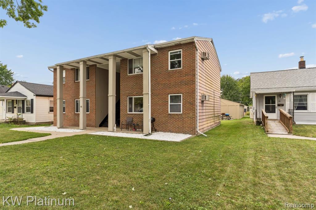 main property photo 6