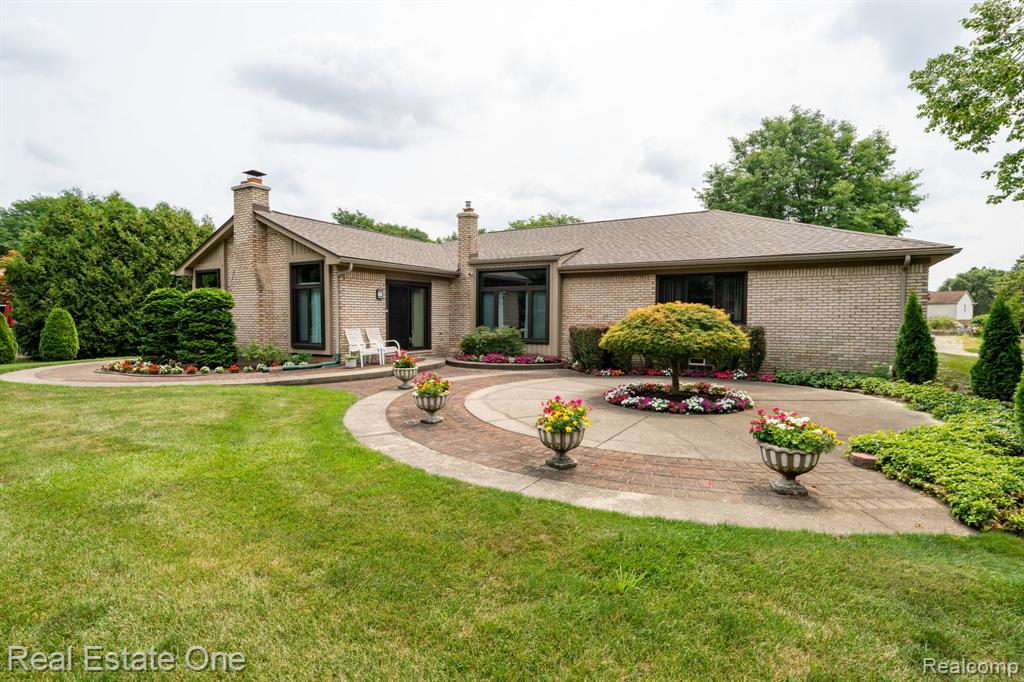 main property photo 41